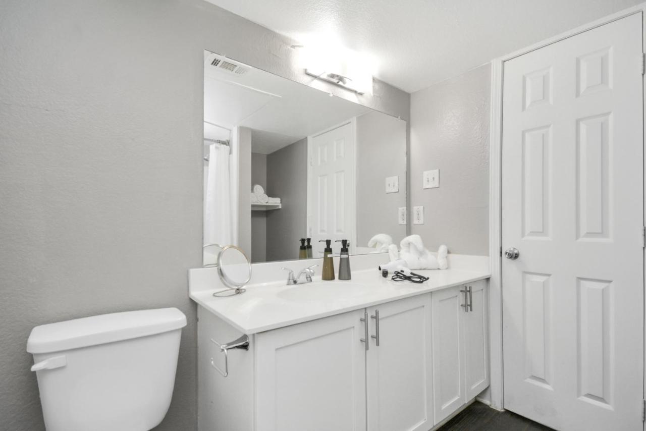 Medical Center Luxury Loft W King Bed Daire *